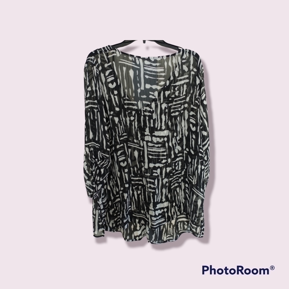 Avenue Black/White Print Pullover V Neck Blouse Coverup XL